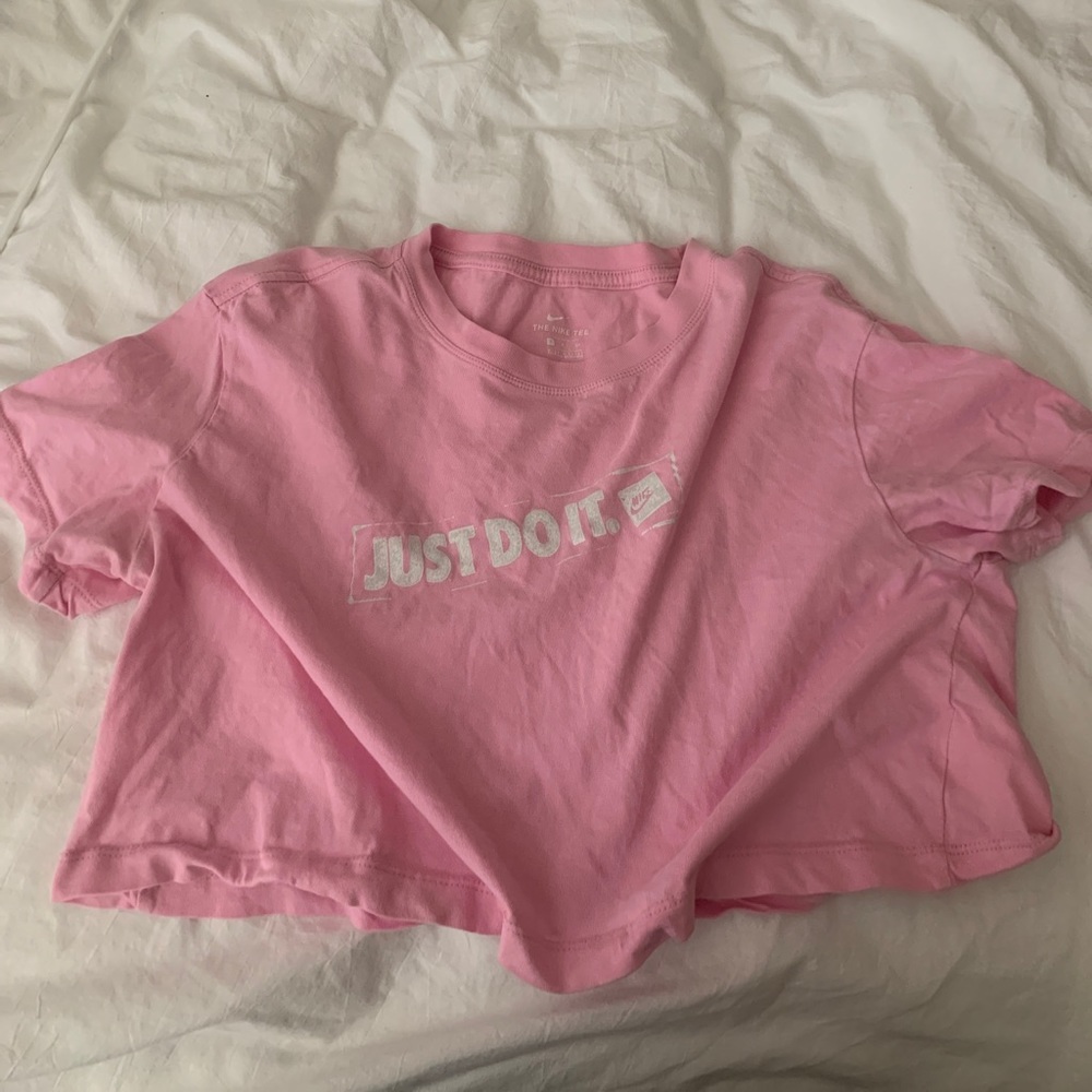 nike crop